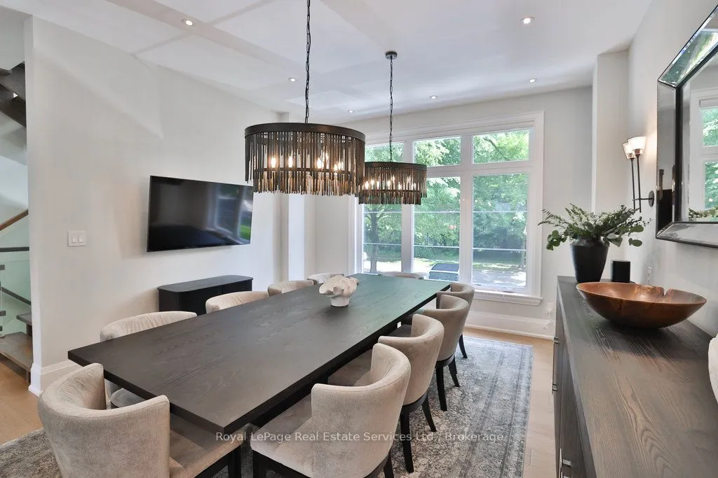 182 Charnwood Drive, ON L6J 5H1