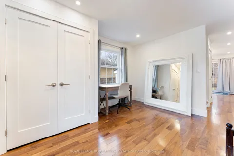 519 Regina Drive, ON L7S 1L7