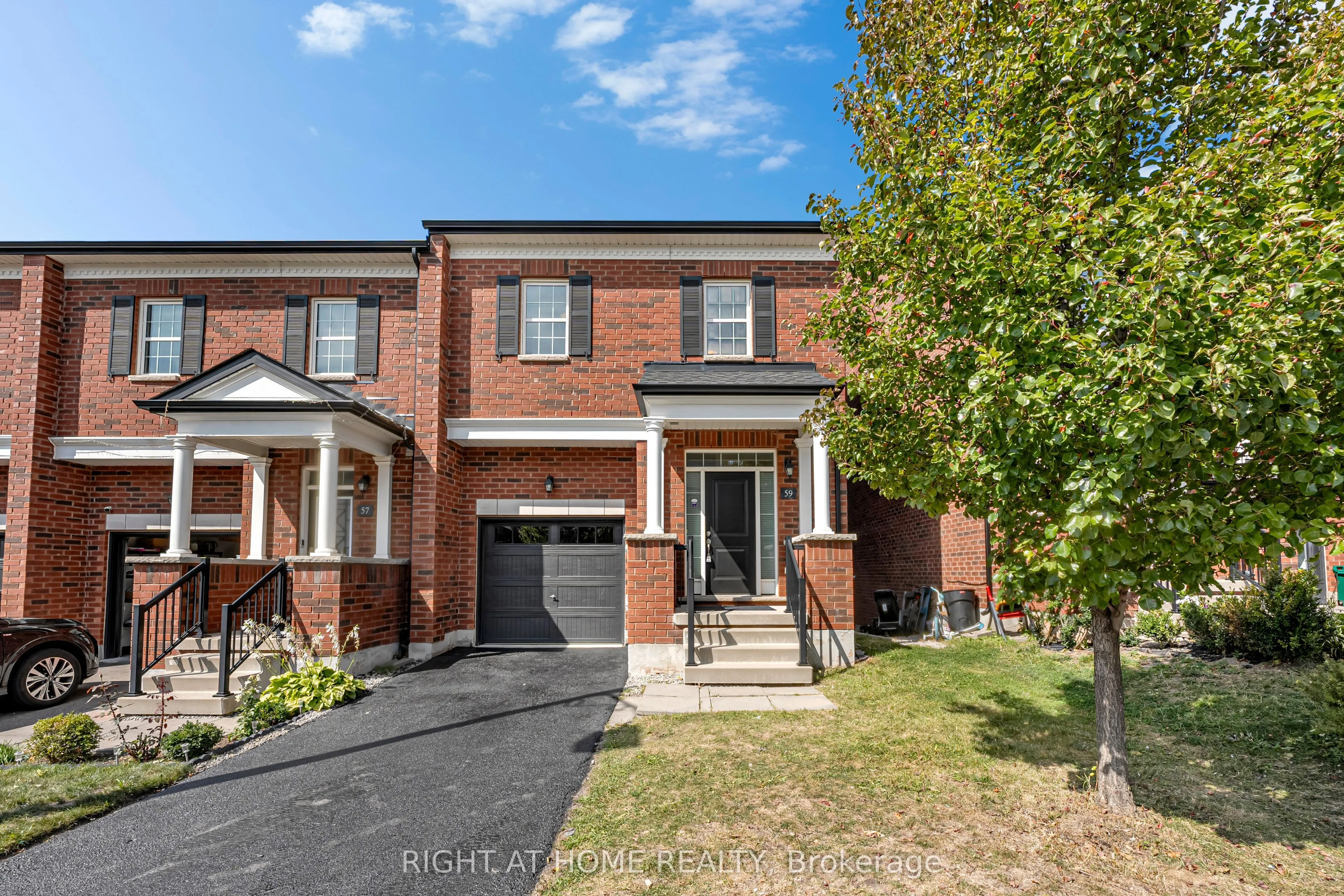 59 Henry Crescent, ON L9T 9A4