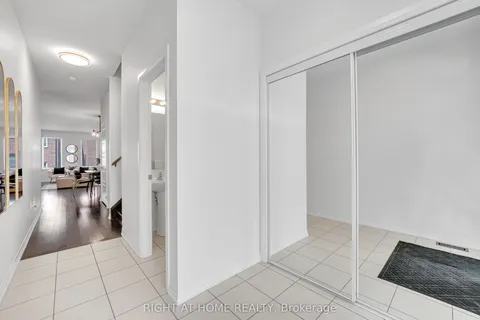 59 Henry Crescent, ON L9T 9A4