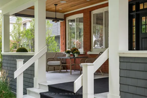 340 Spruce Street, ON L6J 2H1