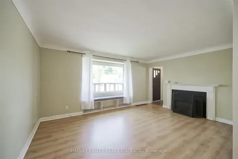 247 Jennings Crescent, ON L6L 1W2