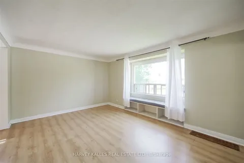 247 Jennings Crescent, ON L6L 1W2