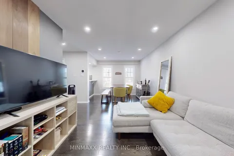 449 DALHOUSIE Gate, ON L9T 8G4