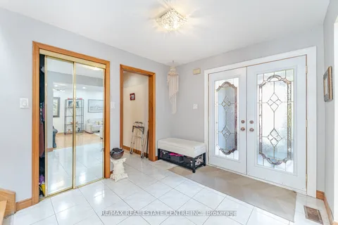 262 Boxmoor Place, ON L5B 3L4