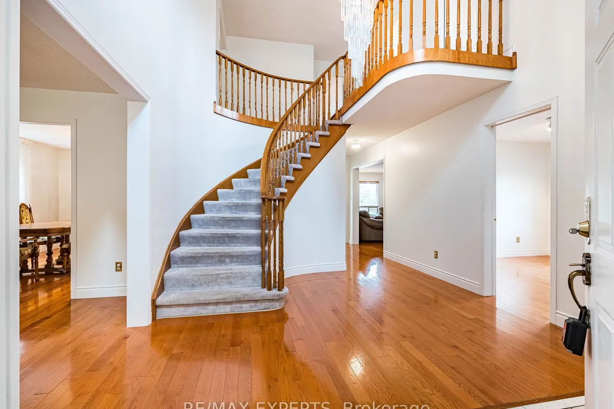 31 Mccabe Crescent, ON L7E 5X1