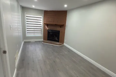 7 Clydesdale Circle, ON L6Y 3R4