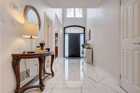 2522 Lyndhurst Drive, ON L6H 7W3