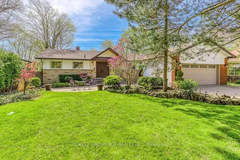 3640 BURNBRAE Drive, ON L5C 2N7