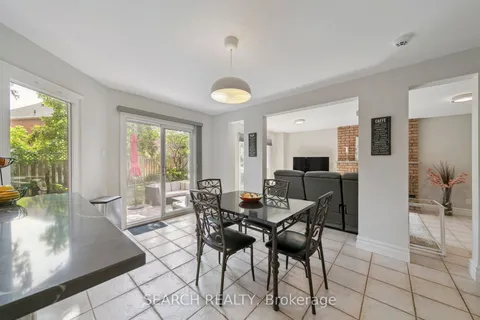 1823 The Chase N/A, ON L5M 2Y8