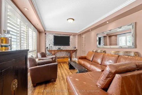 1131 Zimmerman Crescent, ON L9T 5T2