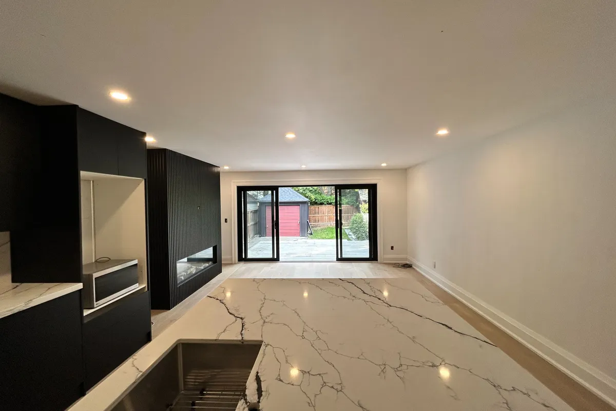 34 Raymond Avenue, ON M6S 2B3