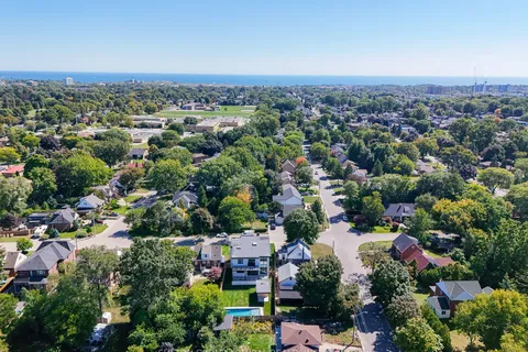 957 Dormer Street, ON L5E 1T7