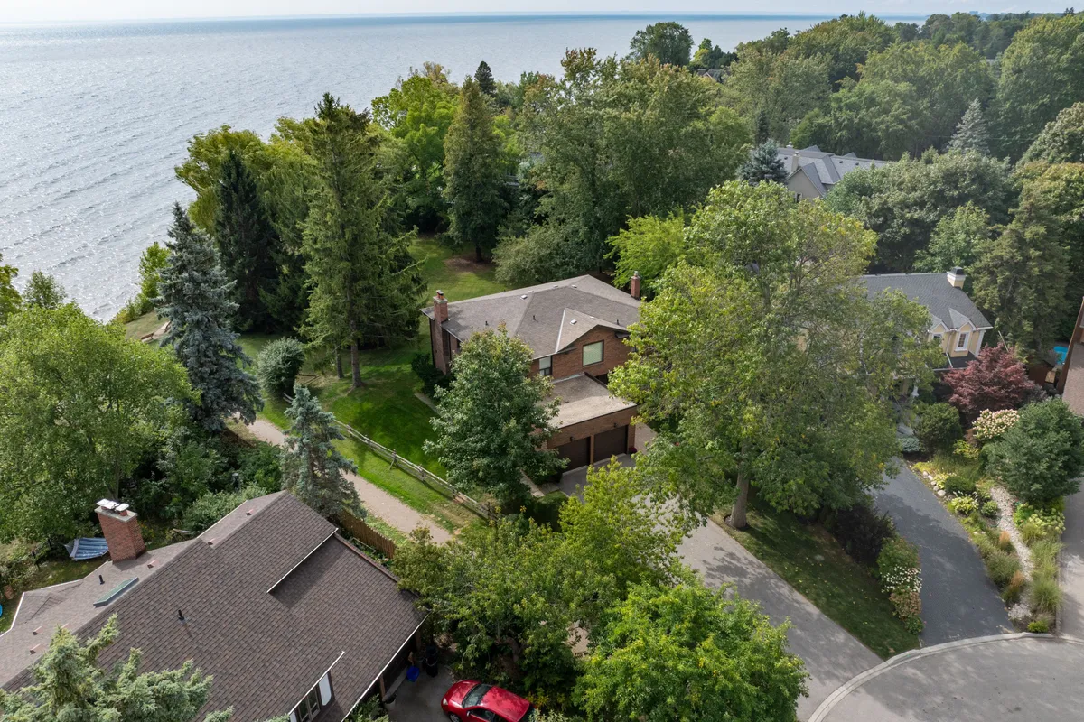 20 Arkendo Drive, ON L6J 5T9