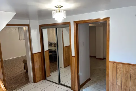 54 Culnan Avenue, ON M8Z 5B2