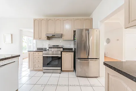 3152 Morning Glory Mews, ON L5M 6V3