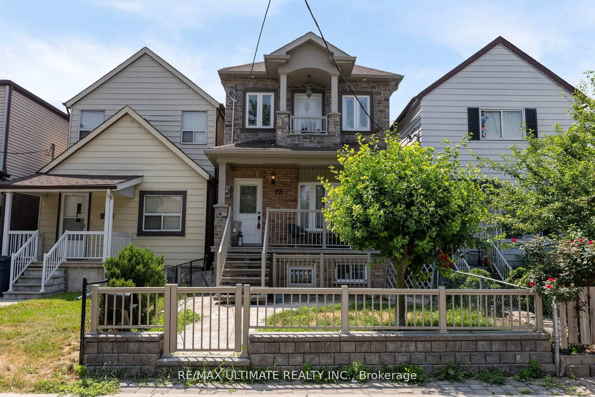 23 Seneca Avenue, ON M6N 2G7