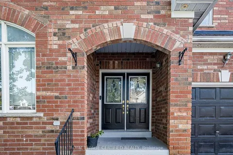 5 Treeline Boulevard, ON L6P 1C4