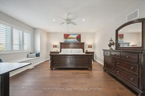 4737 Deforest Crescent, ON L7M 0K1