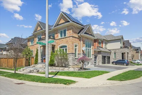 4737 Deforest Crescent, ON L7M 0K1