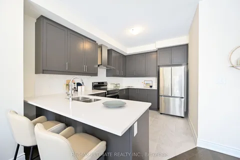 33 Bonnington Drive, ON L7A 5M1