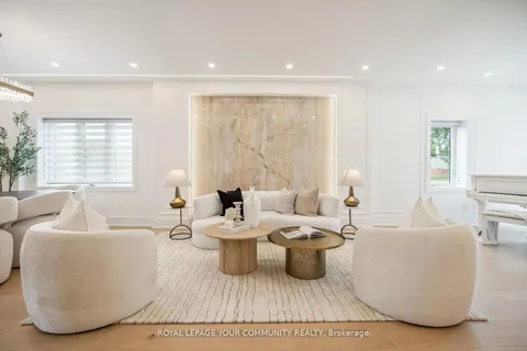 14 Ranwood Drive, ON M9N 3E9