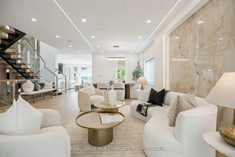 14 Ranwood Drive, ON M9N 3E9