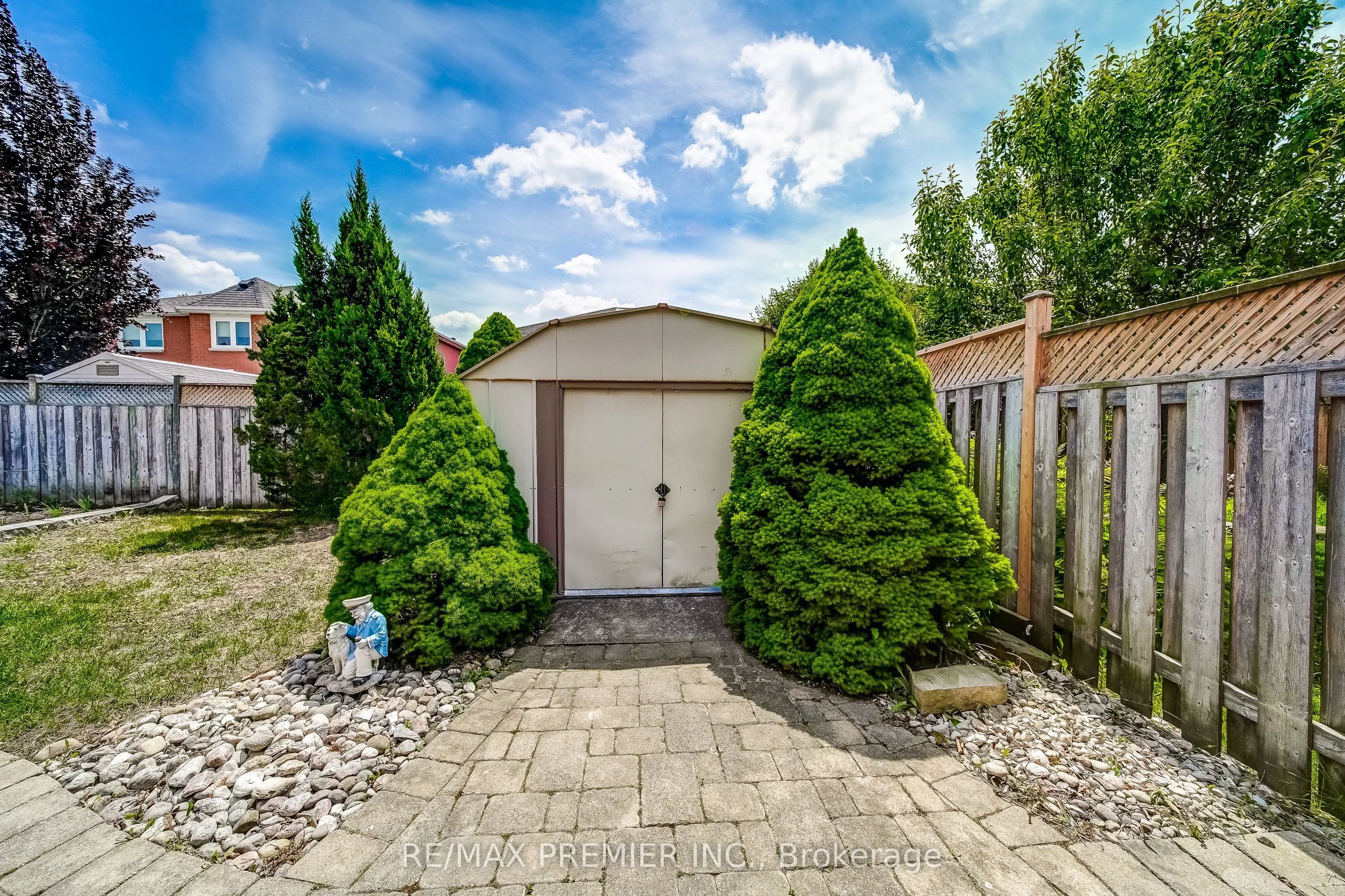 21 Berrydown Drive, ON L7E 1L6