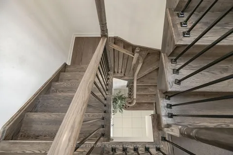 90 Hashmi Place, ON L6Y 6J9