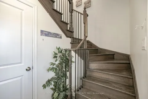 90 Hashmi Place, ON L6Y 6J9