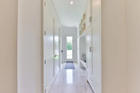 408 Saville Crescent, ON L6L 3T8