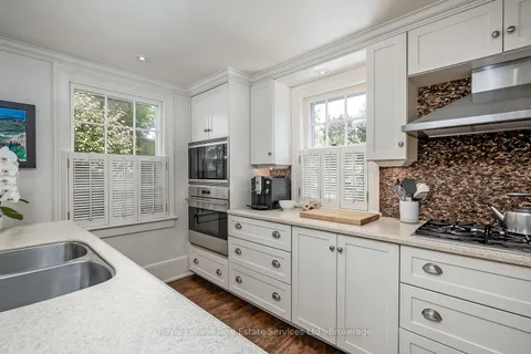 53 Thomas Street, ON L6J 3A2