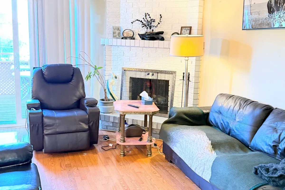 40 Glen Hollow Avenue, ON M9W 6C6