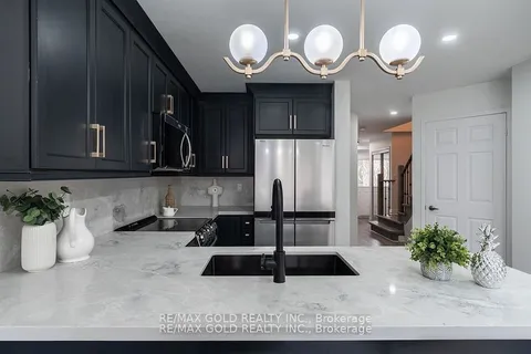 7 Harding Street, ON L7G 6B1