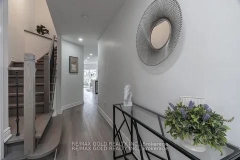 7 Harding Street, ON L7G 6B1