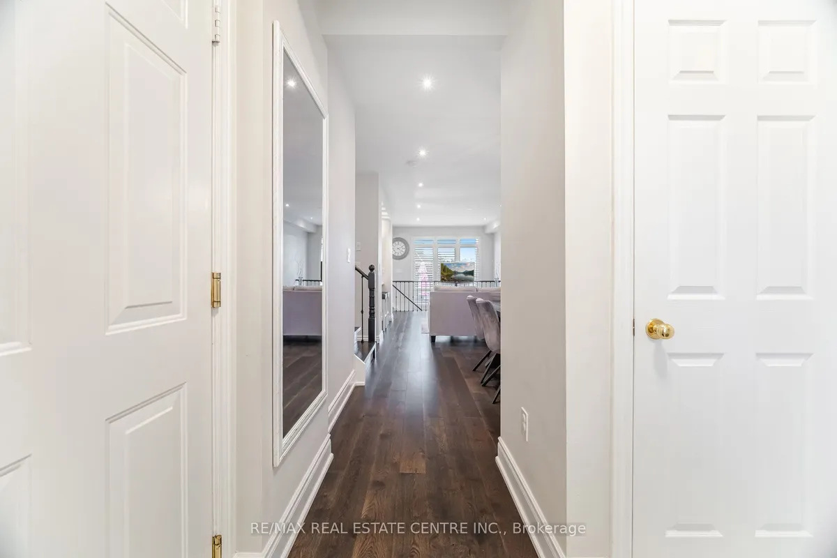 2295 Rochester Circle, ON L6M 5C8