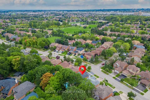 3655 Loyalist Drive, ON L5L 4T6