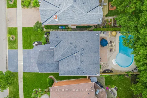 3655 Loyalist Drive, ON L5L 4T6