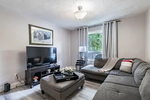 66 McMurchy Avenue, ON L6X 1Y2