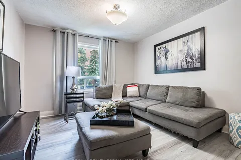 66 McMurchy Avenue, ON L6X 1Y2