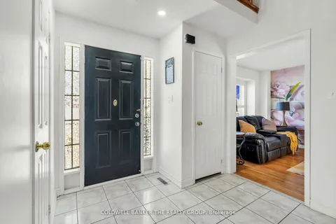 10 Colleyville Street, ON L7A 1H3