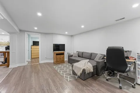 1314 Fisher Avenue, ON L7P 2L6