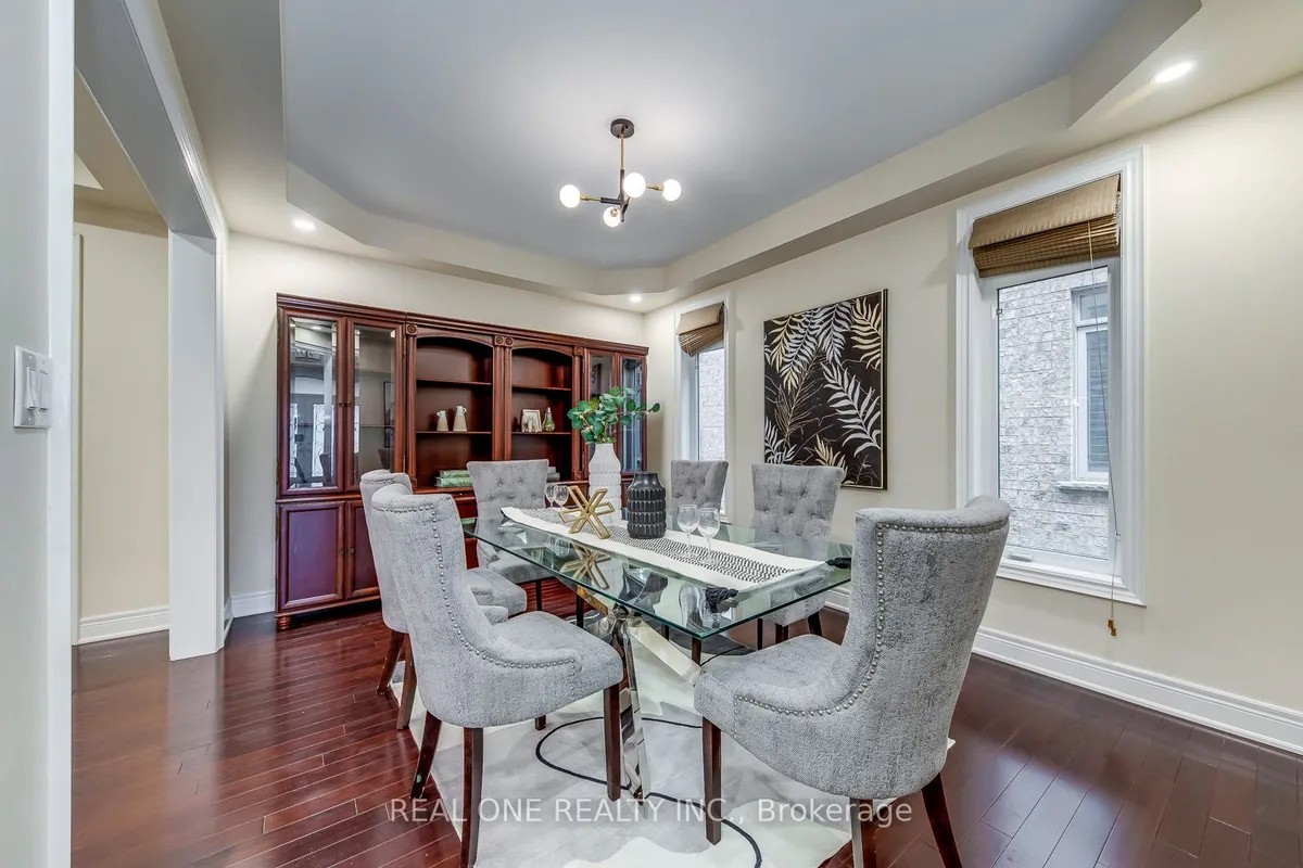 2336 Thruxton Drive, ON L6H 0C5