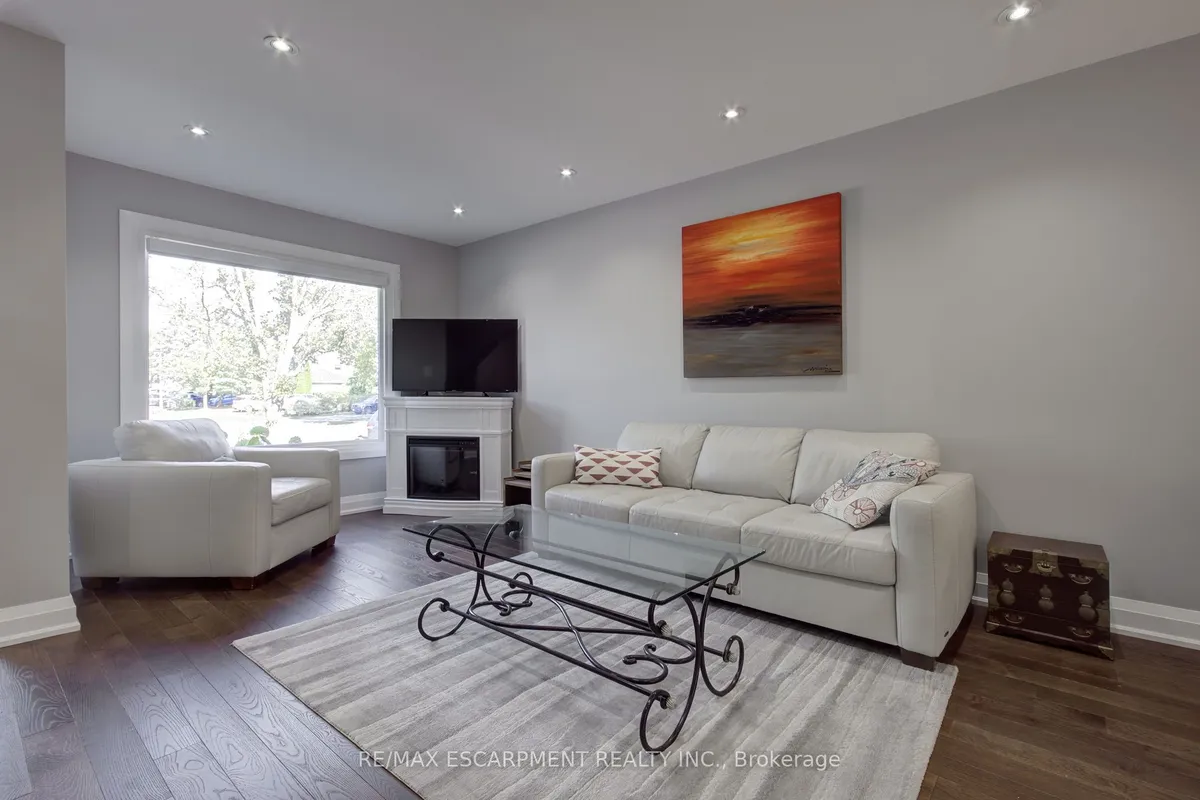 214 Ross Lane, ON L6H 5K5