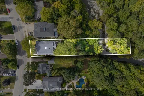 1285 Mineola Gardens, ON L5G 3Y5