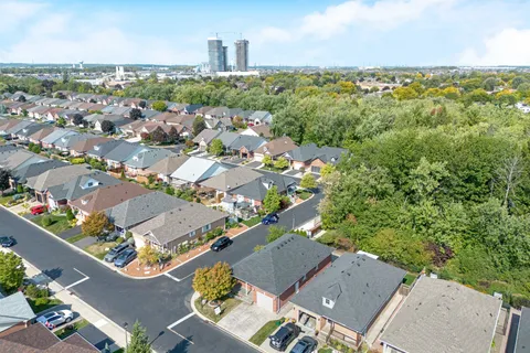 331 Centennial Forest Drive, ON L9T 5X4