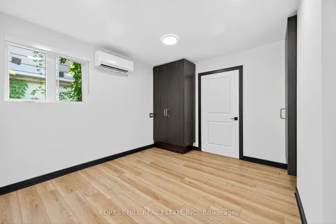 16 John Best Avenue, ON M9N 1C3