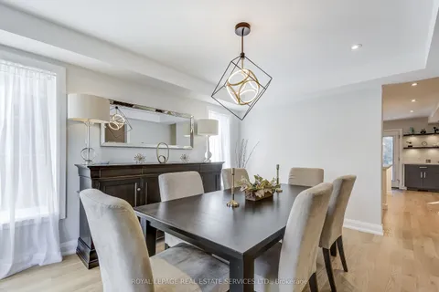 27 Morrison Creek Crescent, ON L6H 4C3