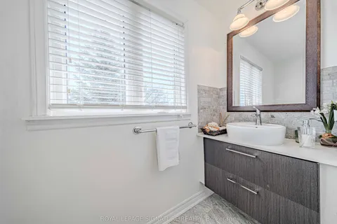 2 Summertime Court, ON L6Z 2B4