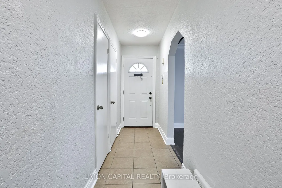 38 Claver Avenue, ON M6B 2V8